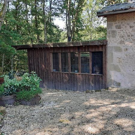 Le Gite De La Cabane De L'Oiseau Couze-et-Saint-Front Exterior photo