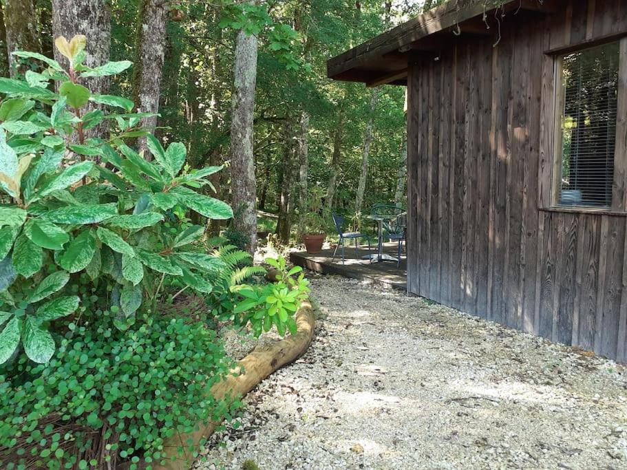 Le Gite De La Cabane De L'Oiseau Couze-et-Saint-Front Exterior photo