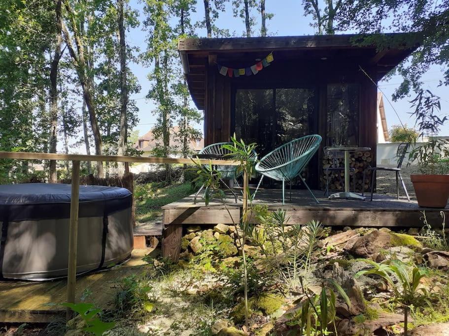 Le Gite De La Cabane De L'Oiseau Couze-et-Saint-Front Exterior photo